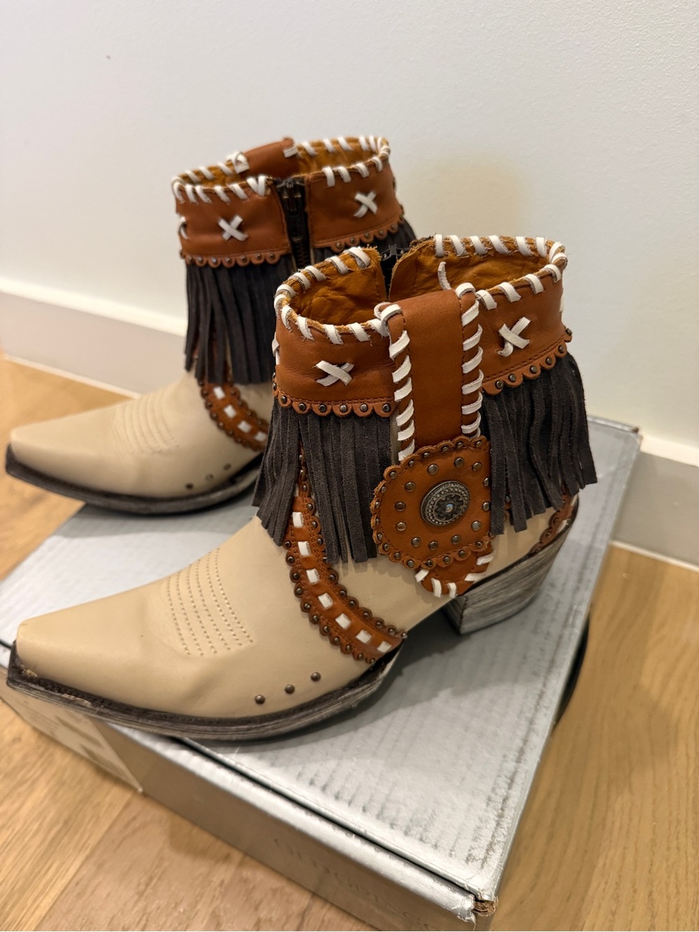 Old Gringo Ivanna short boots booties bone size 8 New - Picture 5 of 8